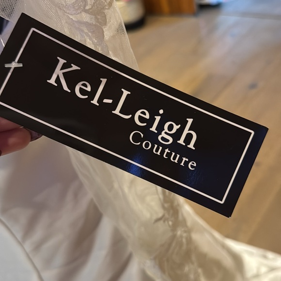 NWT Kei-Leigh Couture Wedding Dress- Discontinued size 12 - Picture 8 of 13